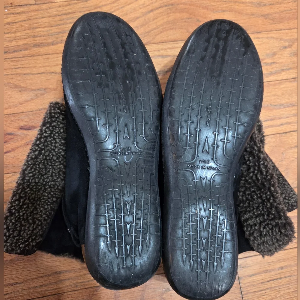 Stuart Weitzman Black Suede Sherpa Ankle Boots Size 9.5